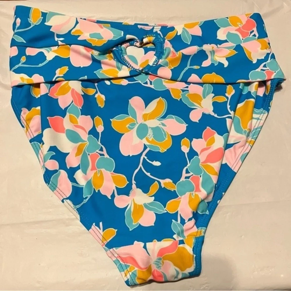 No Boundaries Floral Print High Waisted Swim Bottom w/ Heart Hardware Jr.’s Med‎